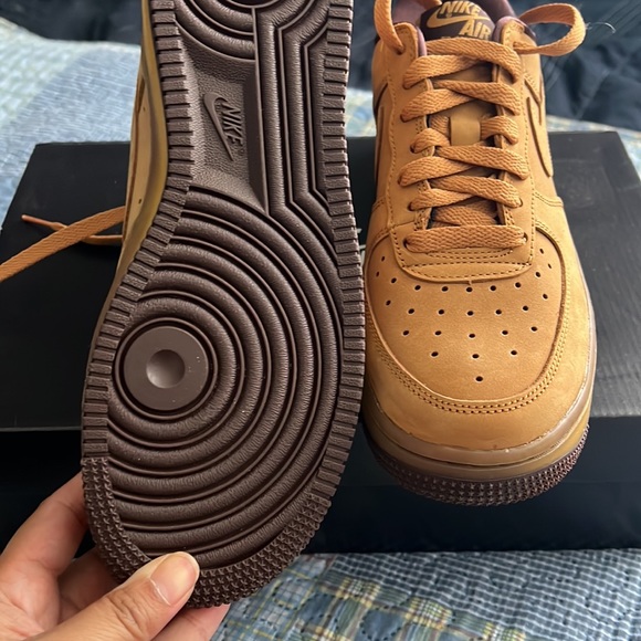 Nike Air Force 1 Low
Wheat Dark Mocha - Picture 4 of 6